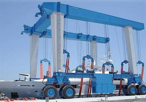 游艇吊在游艇建造和修復中的應用案例有哪些？