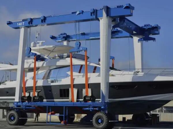 游艇吊的型號有哪些?分別適用于什么場合?