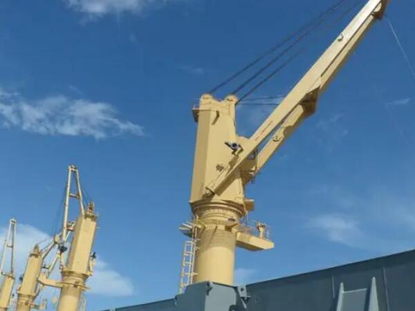 克令吊的安裝過程中需要注意哪些關鍵步驟？