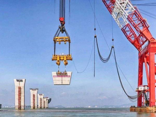 海面漂浮平臺的設計理念和工程背景是怎樣的?