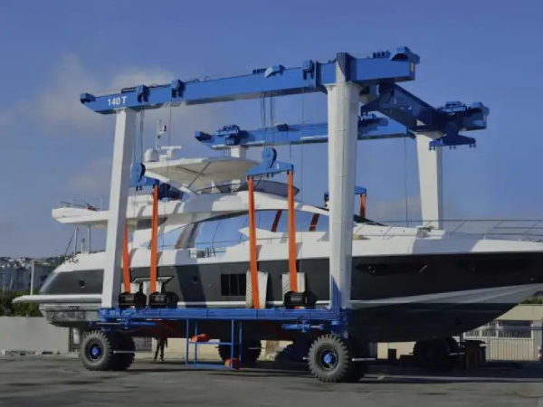 游艇吊的吊裝技術:游艇吊裝需要掌握哪些技術?