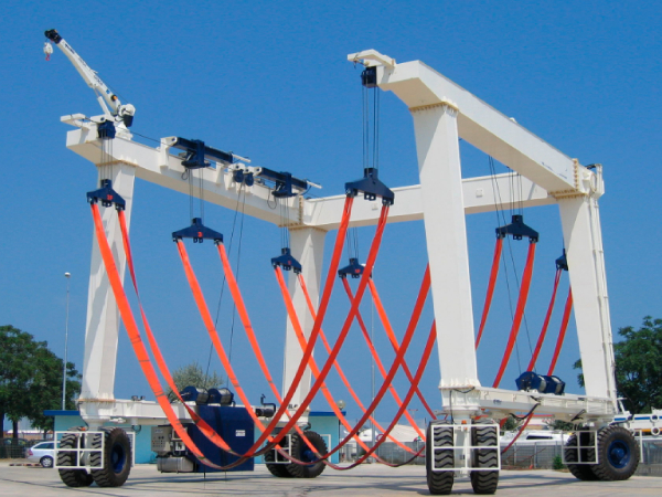 游艇吊的建造材料有哪些常見選擇？